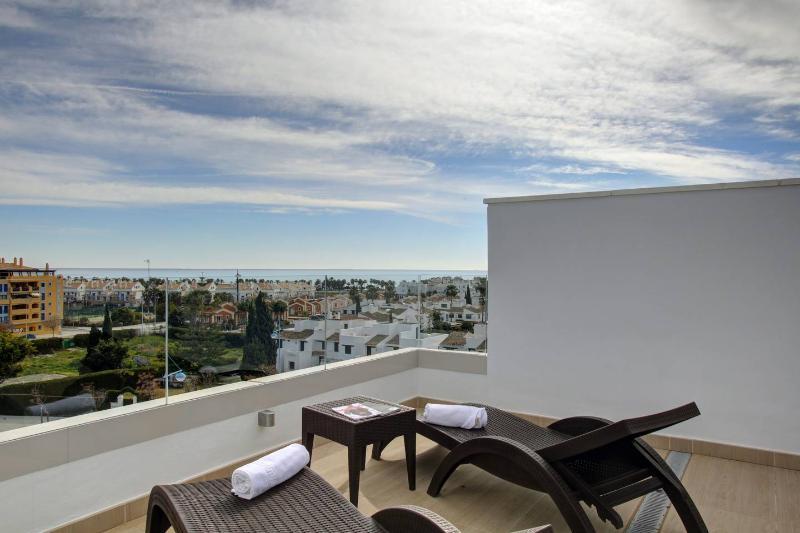 Aqua Apartments Vento, Marbella Ngoại thất bức ảnh